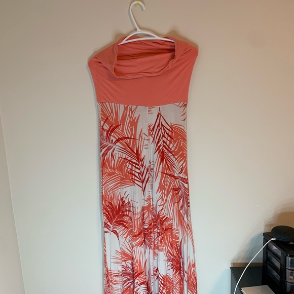 Strapless dress - Picture 2 of 4